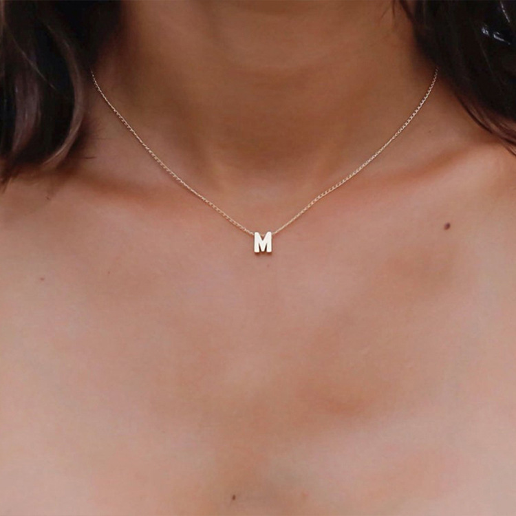 Acier Inoxydable Acier Au Titane Plaqué Or 14K Mode Placage Lettre Collier display picture 2