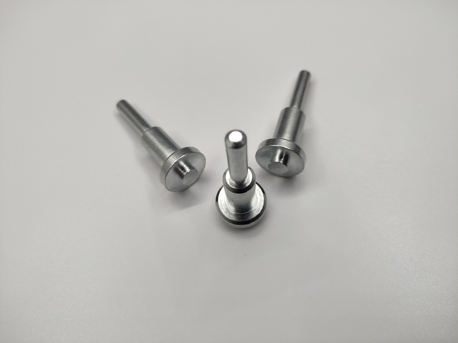 厂家供应不锈钢轮轴配件 脚轮轴 万向轮轴横轴竖轴五金非标定制