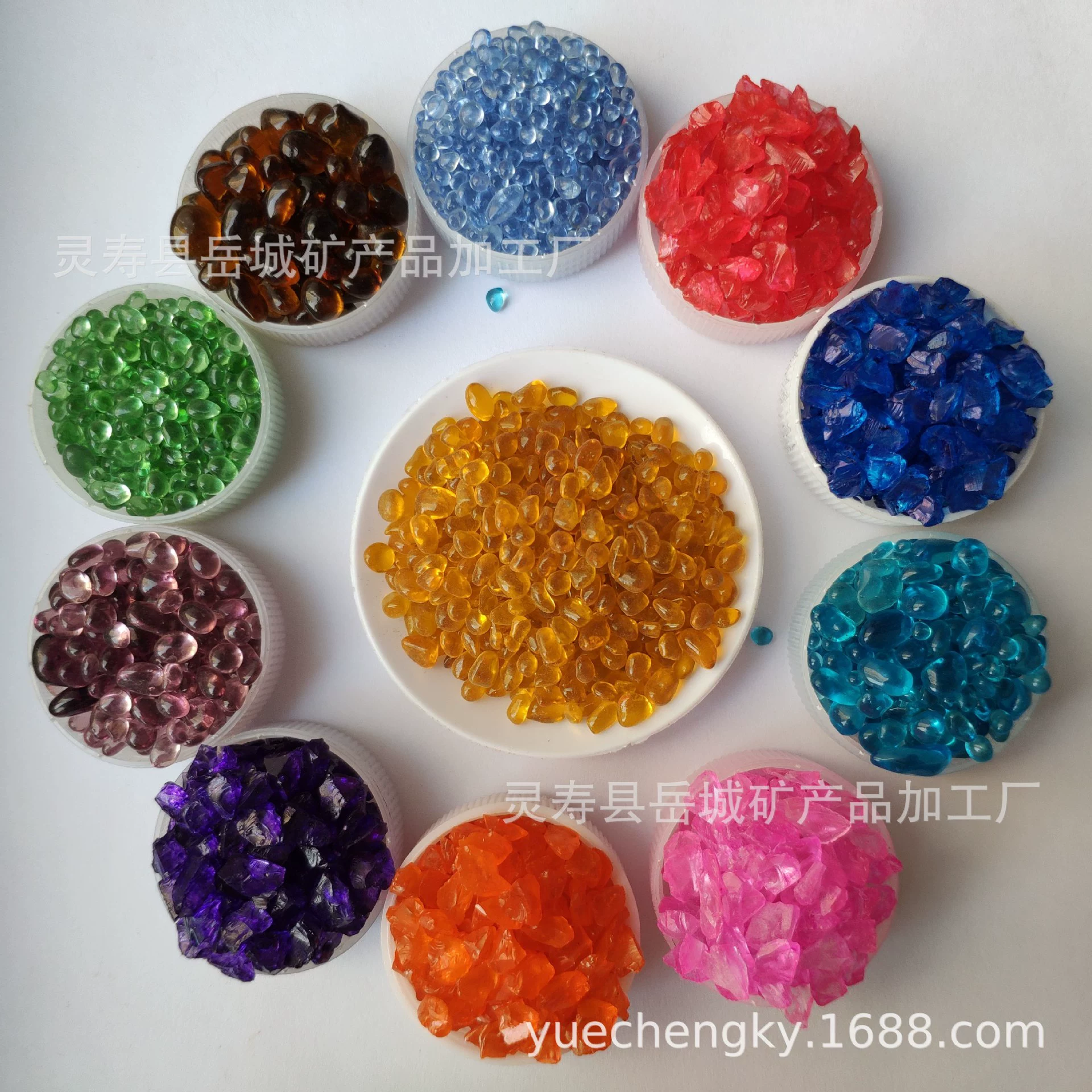 Glass aquarium decor, resin decor