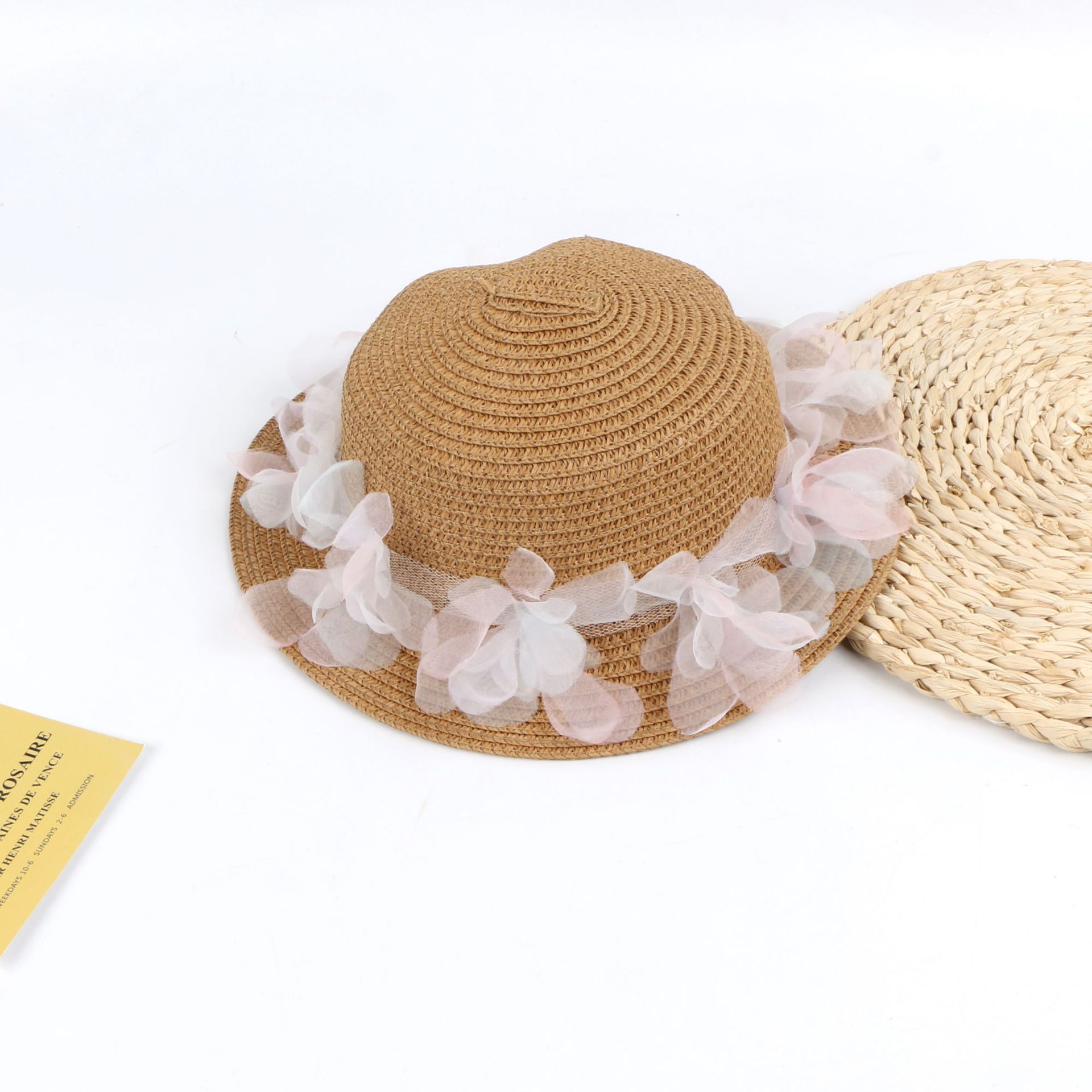 New Fashion Sunscreen Sun Straw Hat Bowknot Children Big Brim Sun Hat display picture 5