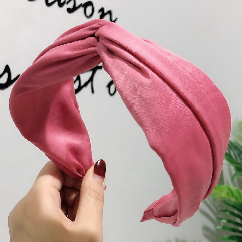 Korean Wave  Fashion Wide-brimmed Solid Color Cross-knotted Fabric Hair Accessories Mori Girl Hair Hoop Wholesale Nihaojewelry display picture 6