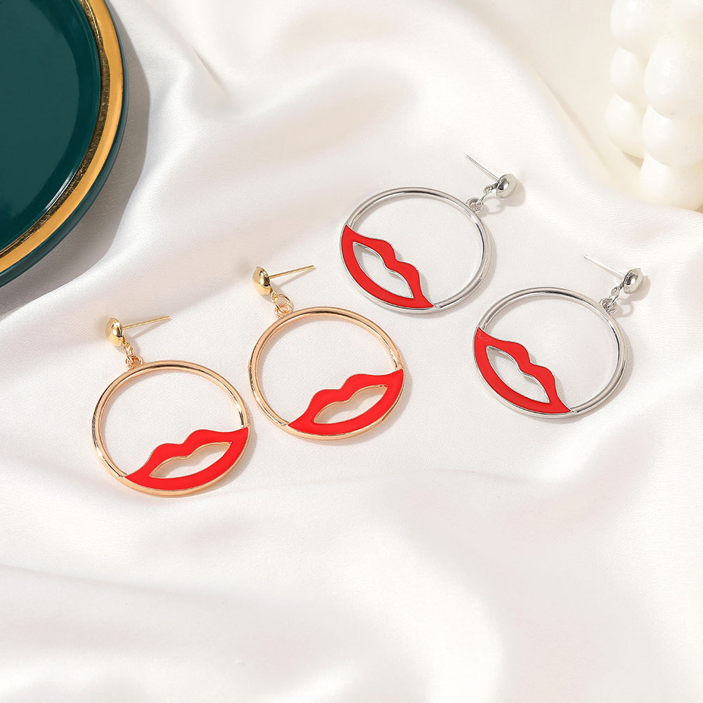 Exaggerated Hollow Red Lips Creative Simple Geometric Round Earrings display picture 5