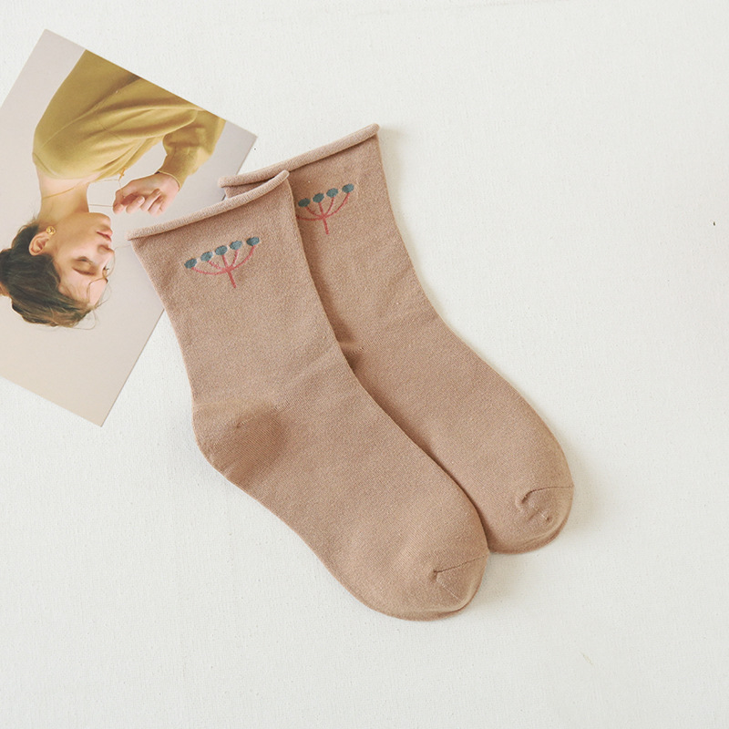 20 otoño nuevos calcetines de confinamiento de las mujeres japonesas de doble aguja de encaje mujeres embarazadas postparto suelto curling media pantorrilla calcetines de algodón de dibujos animados