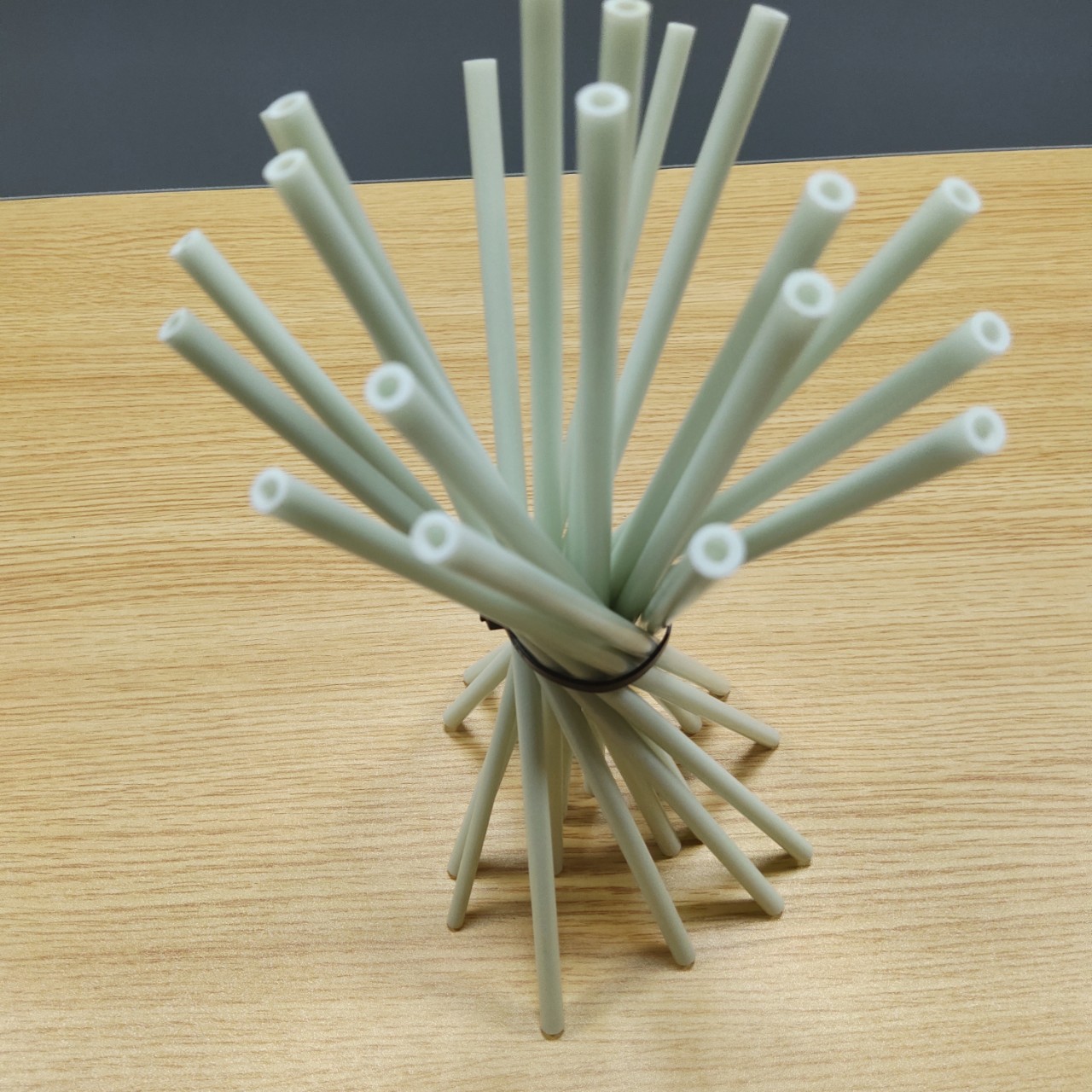 廠家直供高強度玻璃纖維杆,帳篷杆,蚊帳杆,兒童寵物房支撐杆