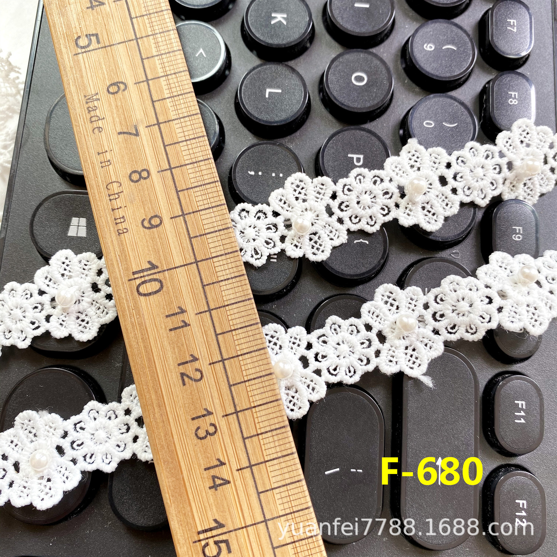 F-680手工钉珍珠重工水溶双边花朵蕾丝婚纱礼服洛丽塔花边辅料