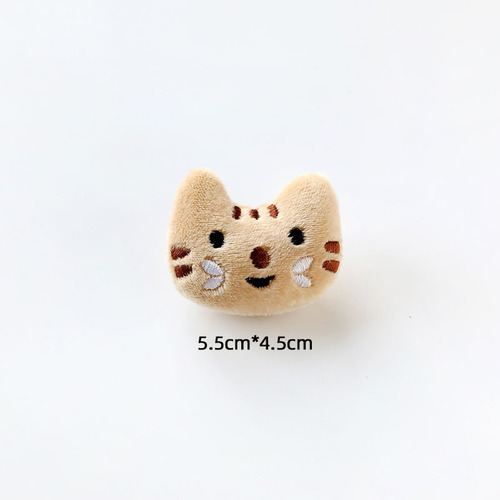 Manufacturer of Japanese style cartoon plush brooches, clothes, bags and safety pins, cute cats, fish and bees accessories, dropshipping