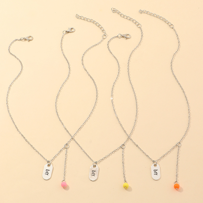 Fashion Jelly Color Beaded Pendant Necklace Clavicle Chain Girl's Necklace Wholesale display picture 1