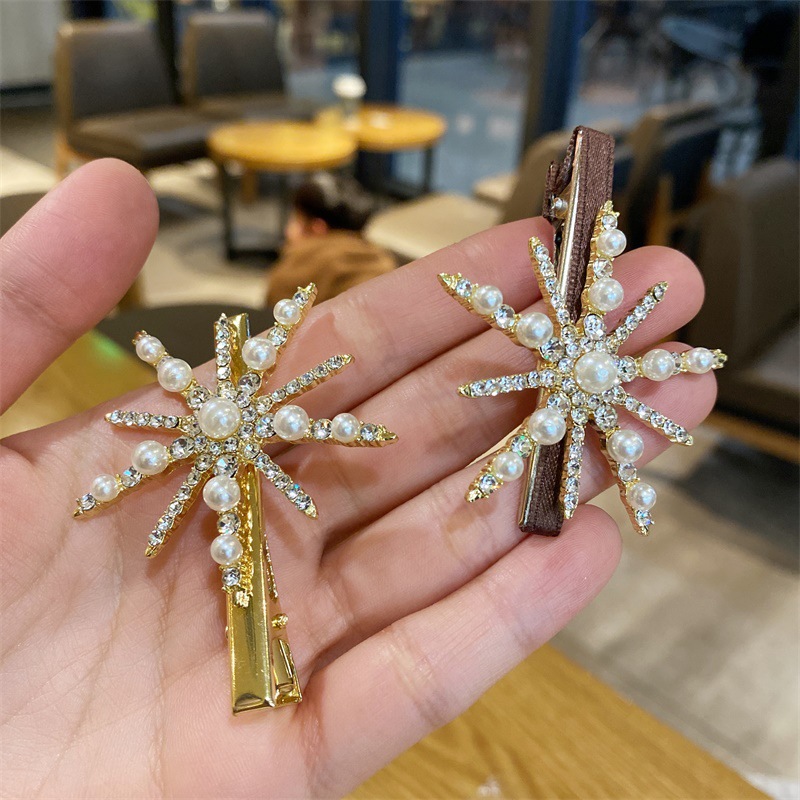 Wholesale Jewelry Imitation Pearl Snowflake Korea Style Hairpin Nihaojewelry display picture 6