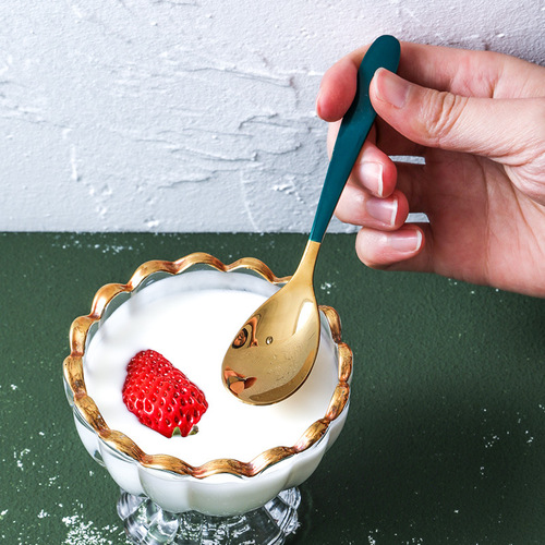 Internet celebrity light luxury ins fruit fork coffee spoon thickened 304 stainless steel green gold plated mooncake dessert fork and spoon set