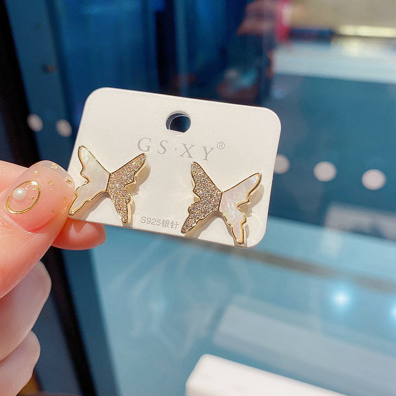 High-end-aura Schmetterlings Ohrringe Weibliche S925 Silber Nadel Zirkon Mikro Eingelegte Natürliche Muschel Ohrringe Koreanische Ohrringe display picture 5