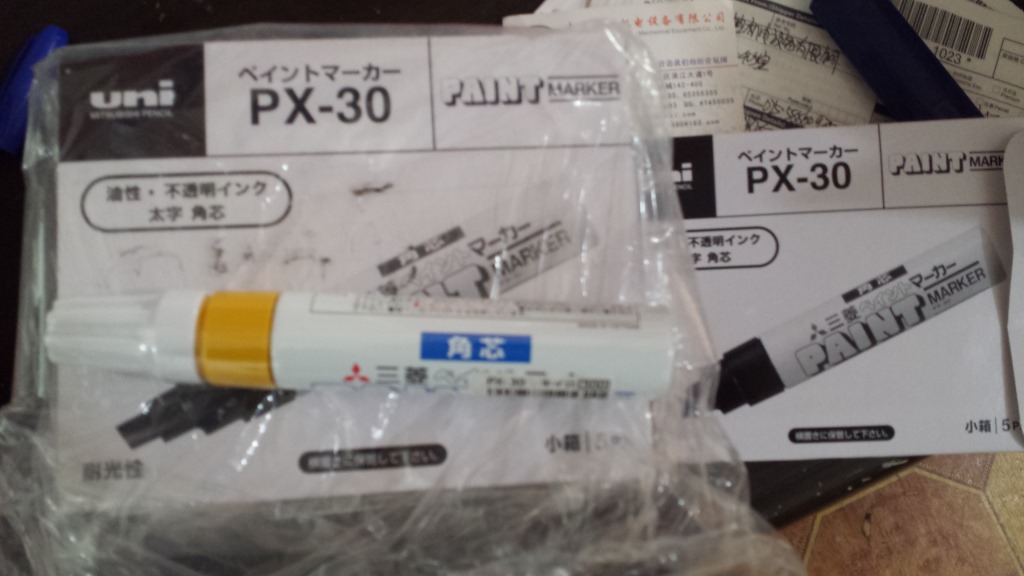 日本三菱油漆笔 PX30.2黄色 
