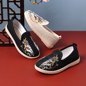 Boys' Chinese folk dance hanfu embroidered shoes handmade traditional children's shoes Beijing National single shoes ancient Chinese clothing shoes 