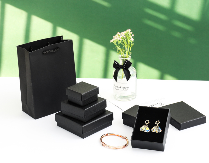 Paper Material Fashion Plaid Solid Color Paper Jewelry Boxes 1 Piece