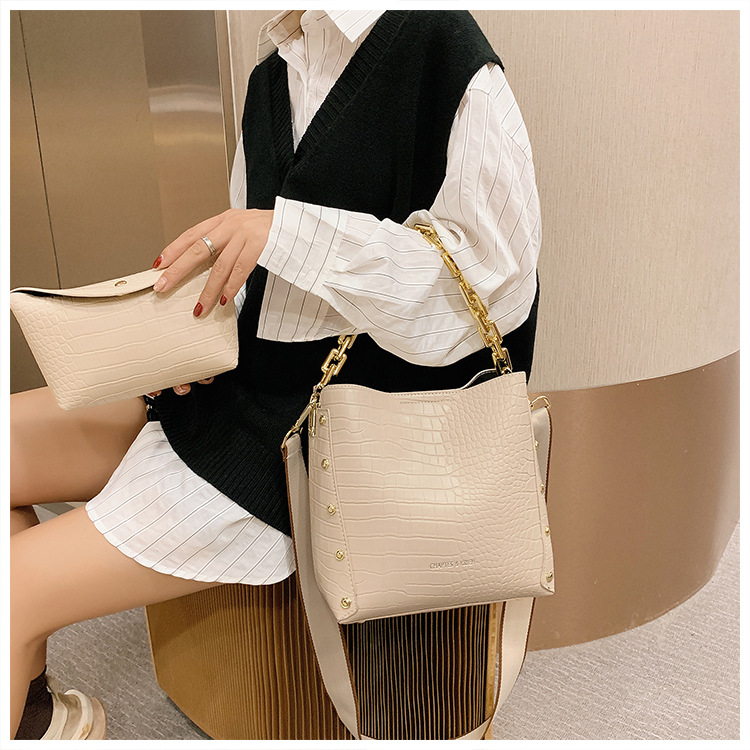 New Trendy Fashion Trend Bucket Bag display picture 18