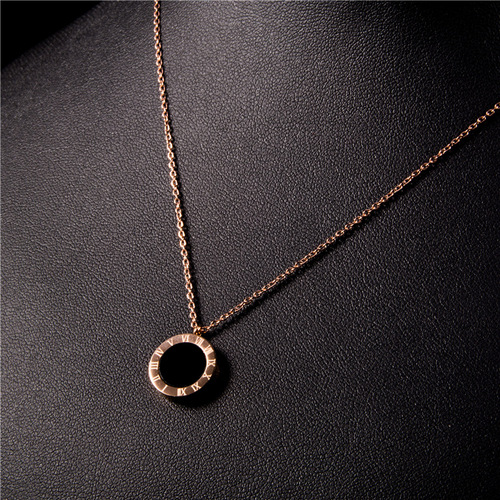 Titanium Steel Short Women's Pendant Versatile Thin Chain Clavicle Chain Letter Ring Rose Gold Necklace Simple Temperament Korean Trend
