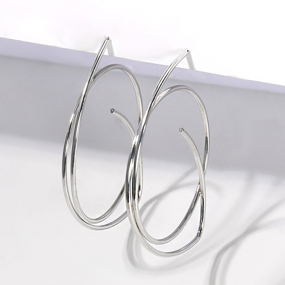 New Hot-selling Geometric Circular Hollow Creative Fashion Simple Earrings Wholesale display picture 7