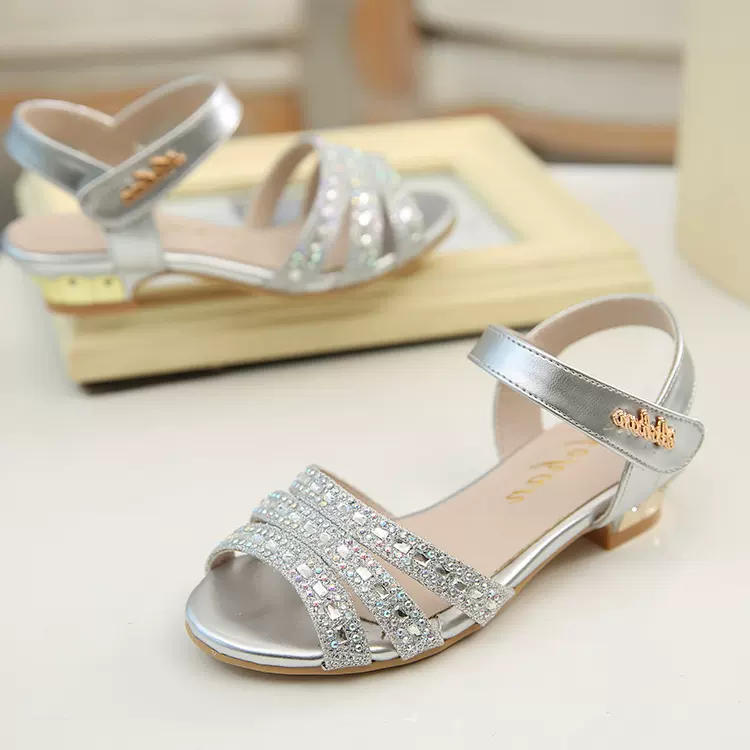 2021新款鱼嘴儿童女童凉鞋夏季儿童低粗跟公主鞋水钻装饰时尚童鞋