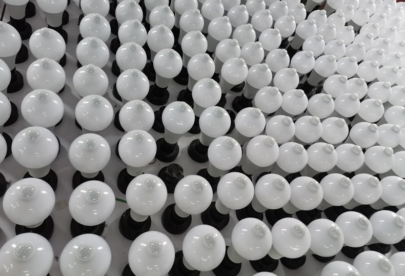 pir卡口白光人体红外线感应灯泡pir motion sen