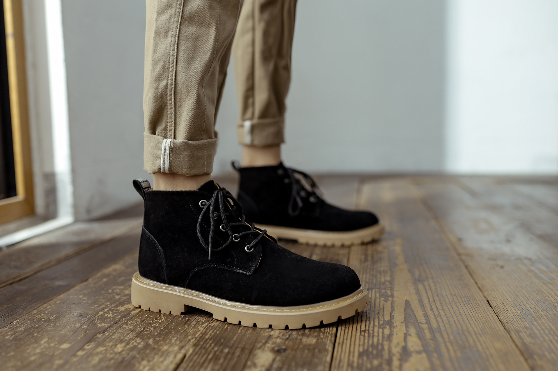 Stivaletti uomo in pelle stile martin stringati casual_voghion.com