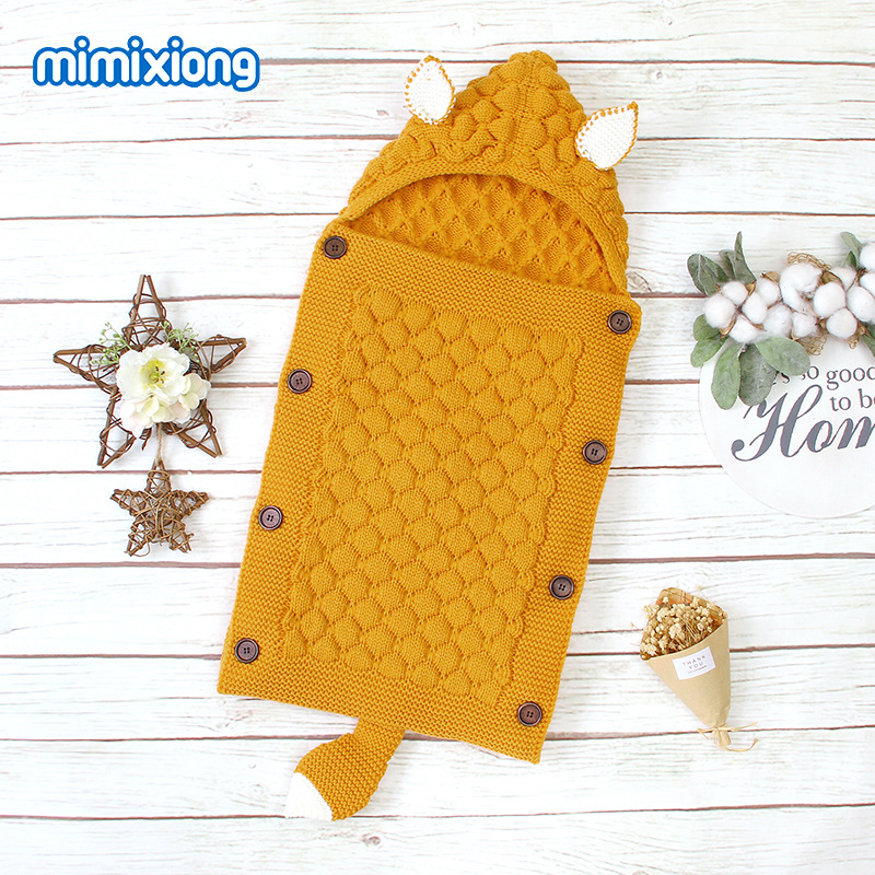 흙 같은 노란색