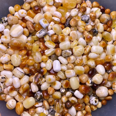 Natural beeswax White Safflower Evildoer Loose bead Waxy rich