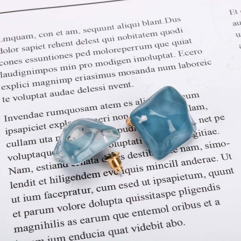 Fashion S925 Silver Needle Earrings New Geometric Irregular Earrings Resin Dazzling Color Earrings Square Women's Earrings Nihaojewelry display picture 5