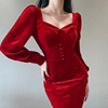 Long sleeve dress with sexy square neck， chest showing and waist closing zipper design
