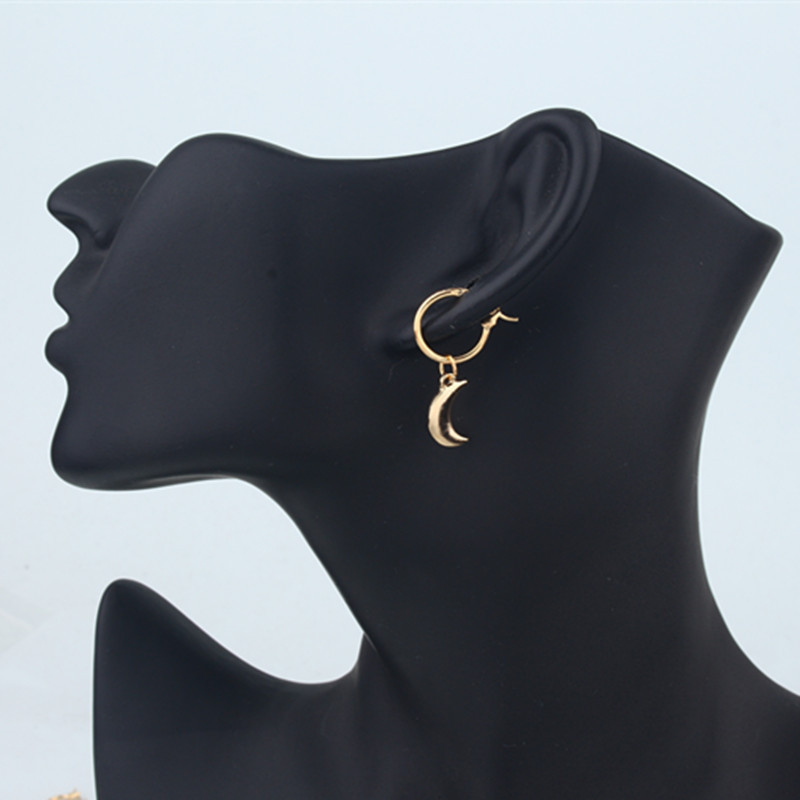 Earrings Fashion Simple And Exquisite Small Moon Earrings Glossy Crescent Pendant Ear Ring Wholesale Nihaojewelry display picture 5