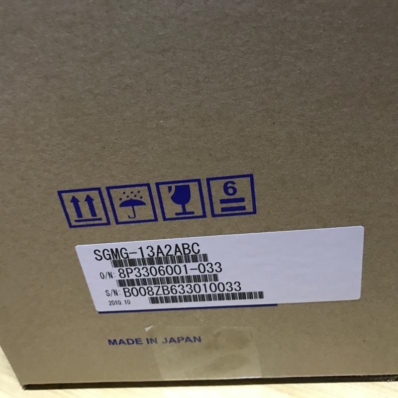 全新YASKAWA SGDS-04A01A+SGMAS-04ACA21  整套出售.