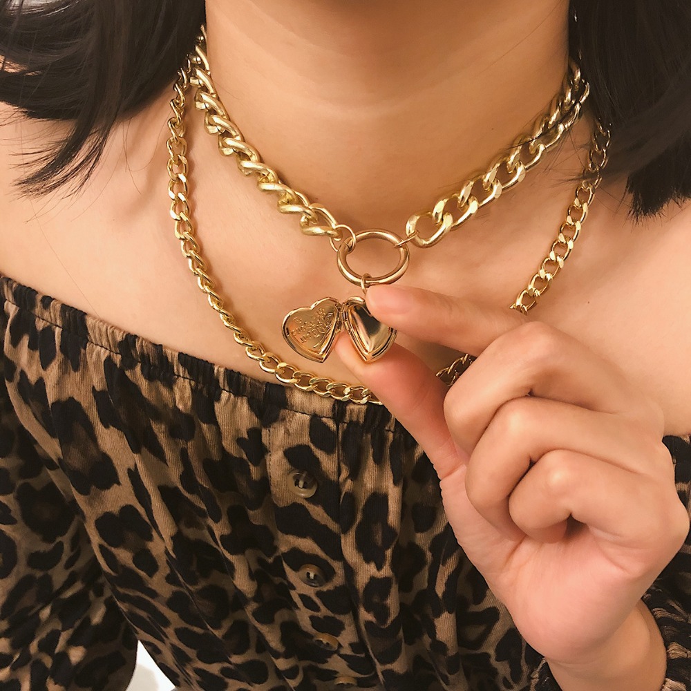 New Fashion Exaggerated Chain Simple Female Pendant Multilayer Necklace Wholesale display picture 3