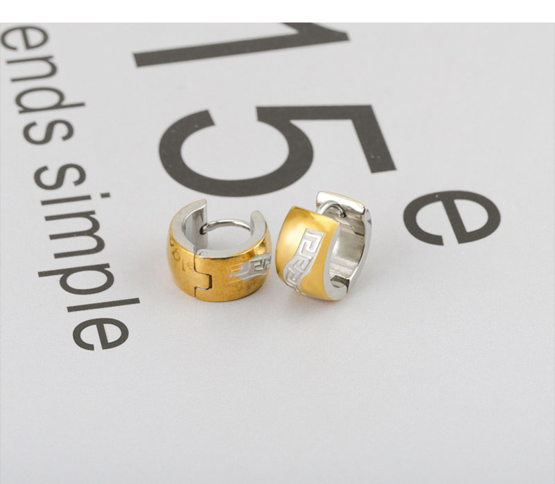 Simple Double Sided Stainless Steel Great Wall Pattern Earrings Wholesale display picture 1