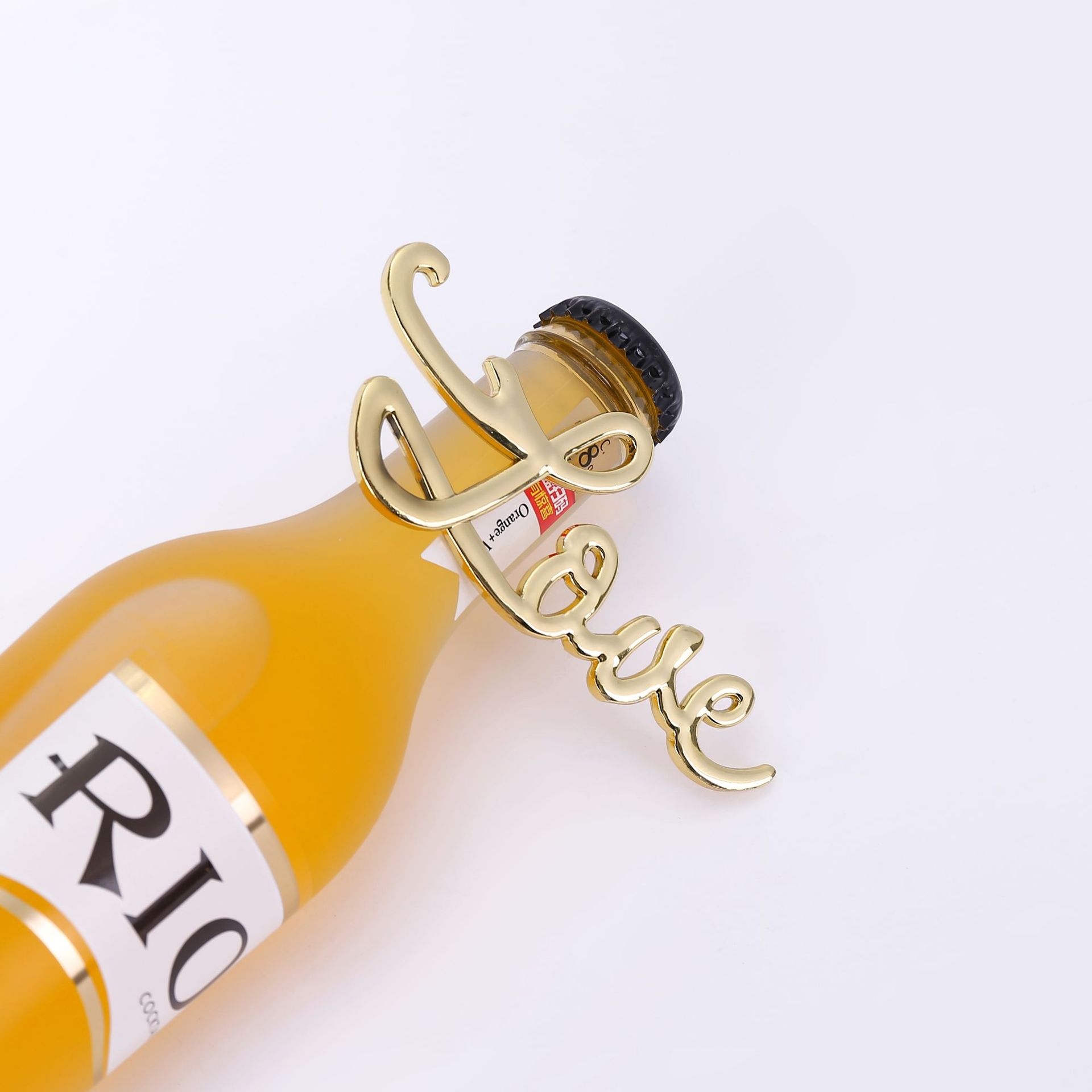 亚马逊欧式创意小礼品不锈钢啤酒开瓶器金色LOVE开瓶器厂家直供
