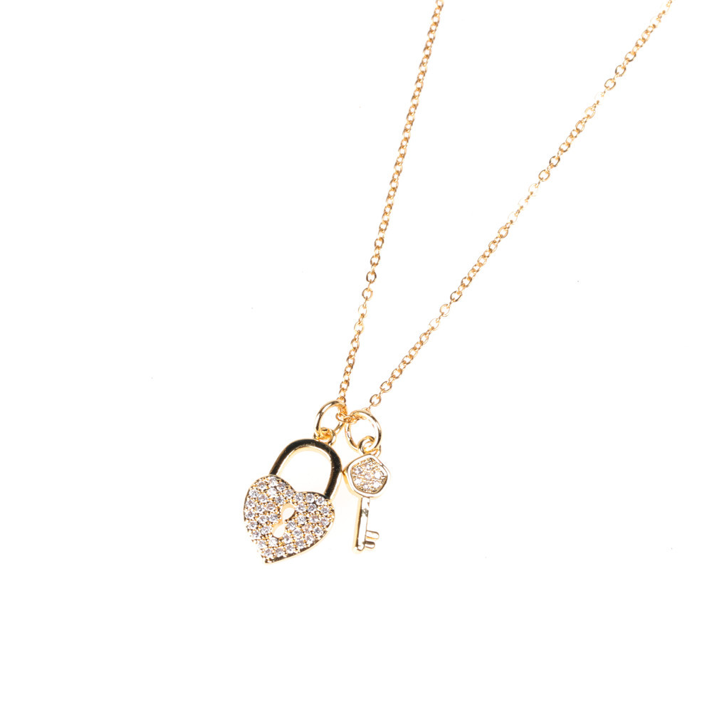 New Fashion Micro Diamond Love Lock Pendant Necklace Love Lock Key Clavicle Chain display picture 4