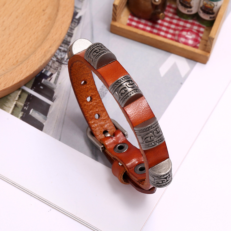 Hot-selling Punk Retro Simple And Versatile Student Accessories Adjustable Cowhide Bracelet Nihaojewelry display picture 4