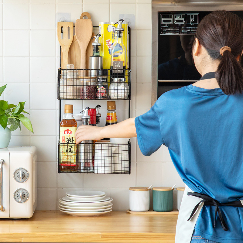 Directo de fábrica de pared de la cocina rack de almacenamiento creativo ponche-libre de hierro nórdico estante de almacenamiento condimento botella rack de almacenamiento