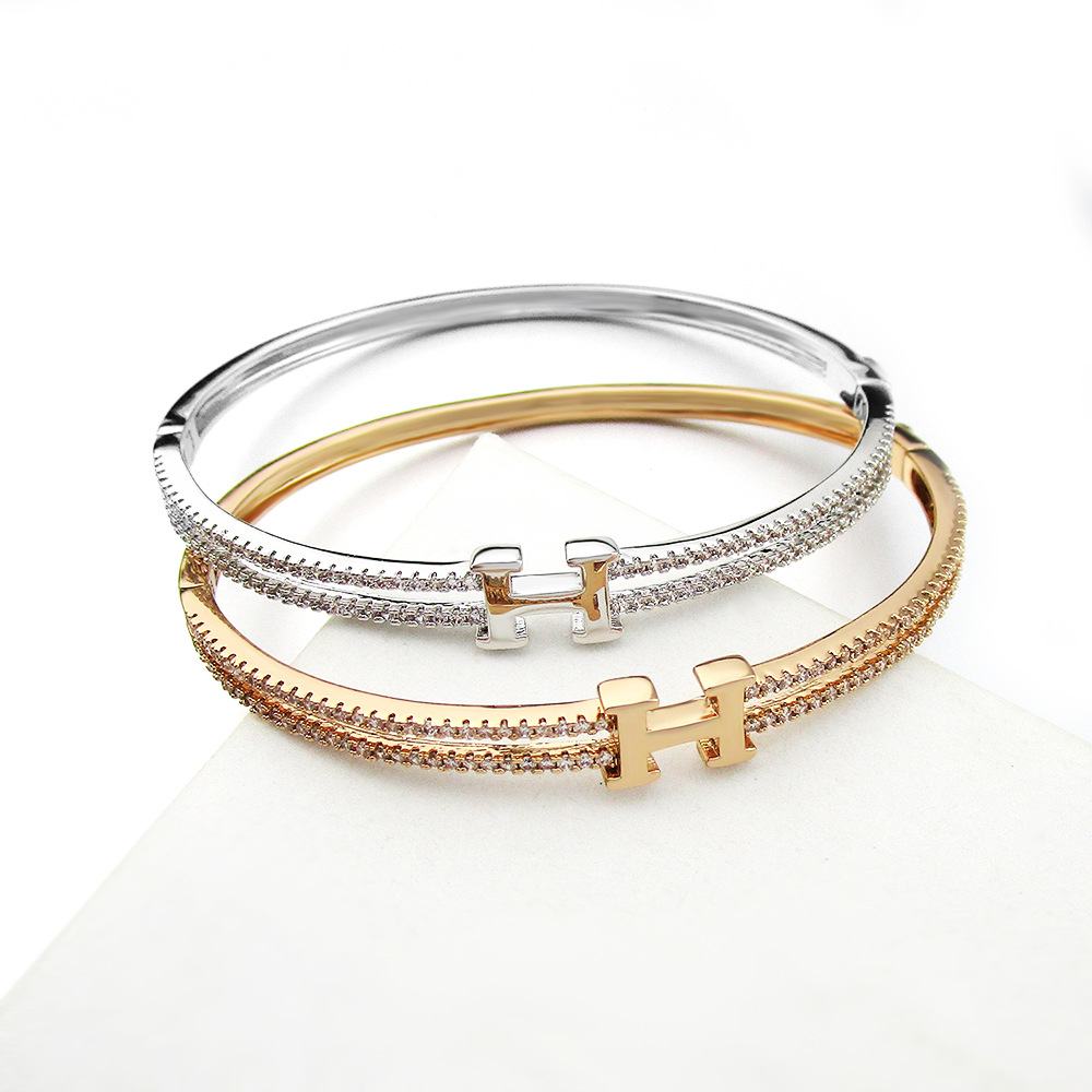 Hot Selling Fashion Gold-plated H Letter Micro-inlaid Zircon Bracelet Wholesale display picture 1