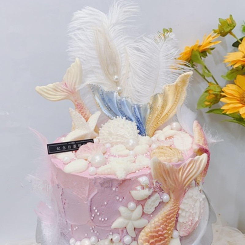 Cake Decoration Manufacturers Sell Ostrich Feathers, Pearl Inserts, Feather Toppers, Popular Wholesale Handmade Designs