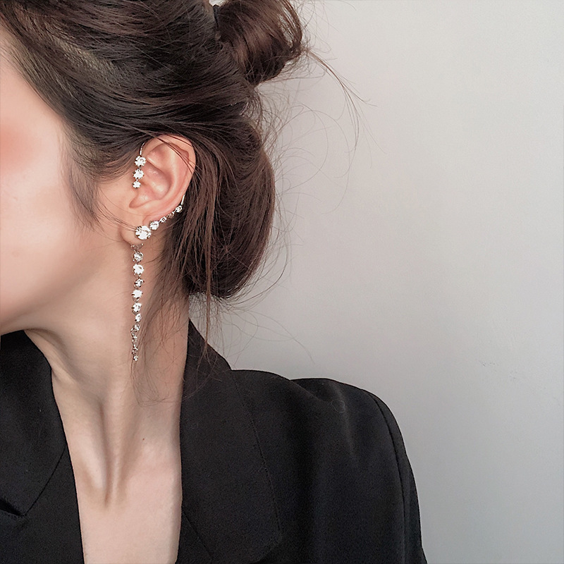 Long elegant universal earrings