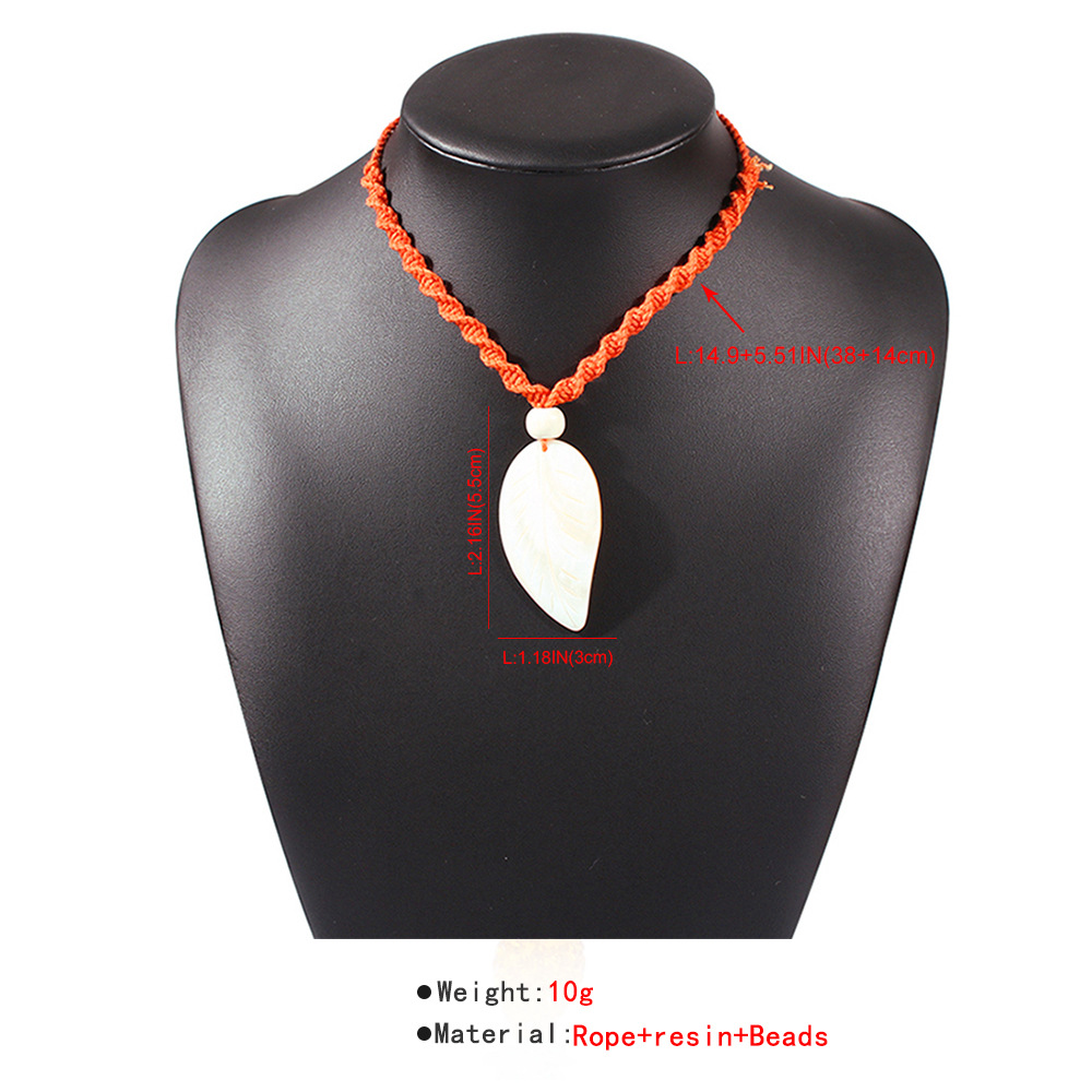 N7300 Nouveaux Accessoires Croix-frontière Creative Style Ethnique Main-corde Tricoté Collier De Résine De Mode Feuille D'érable Pendentif Collier display picture 15