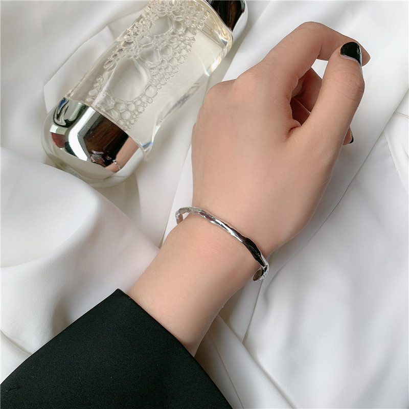 Double-layer Metal Chain Bracelet Original Design Silver Copper Material Bracelet Wholesale display picture 10