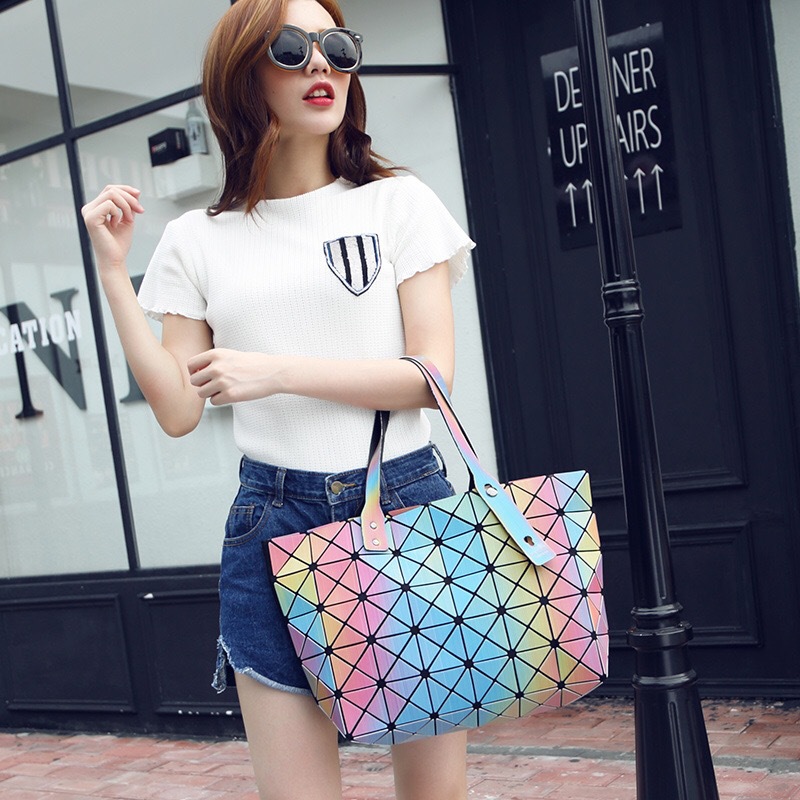 7 * 8 japanesch a koreanesch Trend 3D Reebou Laser Shooting Handtasche zesummeklappbar Rubik's Cube Geometrie Grouss Kapazitéit Villfälteg_voghion.com