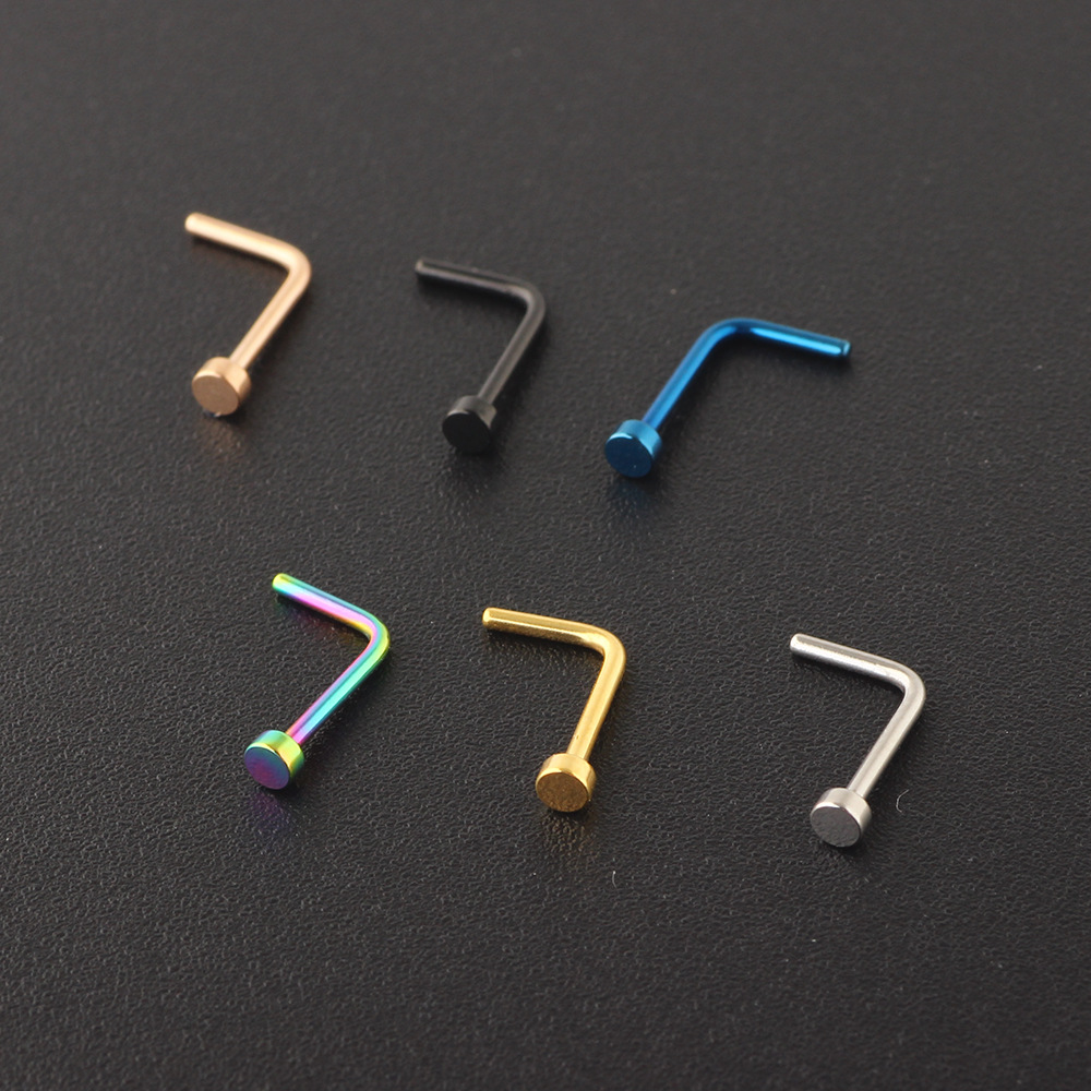 Pointed titanium steel lip stud product view