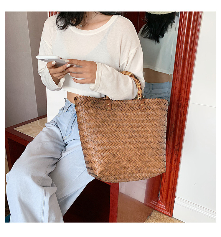 Straw Bag New Retro Large-capacity Vegetable Basket Woven Bag Handbag Square Bag Hand Bag Beach Bag Wholesale Nihaojewelry display picture 2