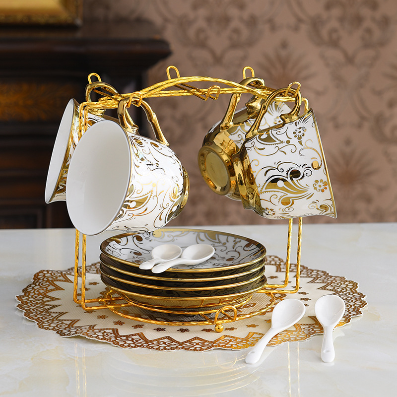 Chapado en titanio creativo de estilo europeo taza de café de cerámica hogar británico taza flor taza de té decoración traje