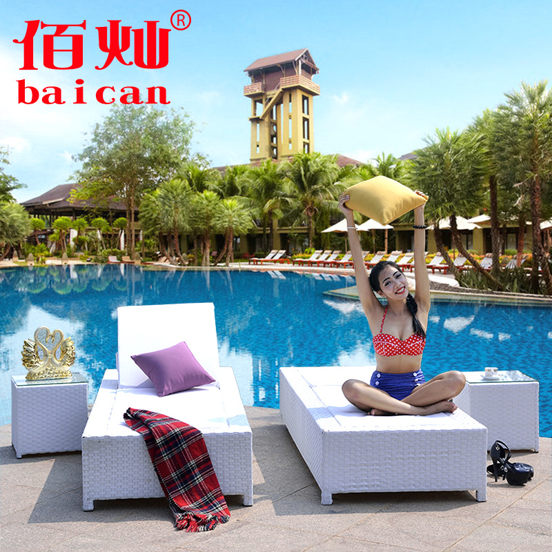 现代户外休闲游泳池沙滩躺床躺椅酒店庭院PE仿藤带伞户外藤编躺椅