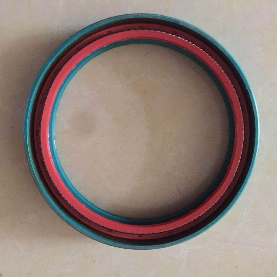 95.25x114.3x20法士特变速箱后油封(一体)2