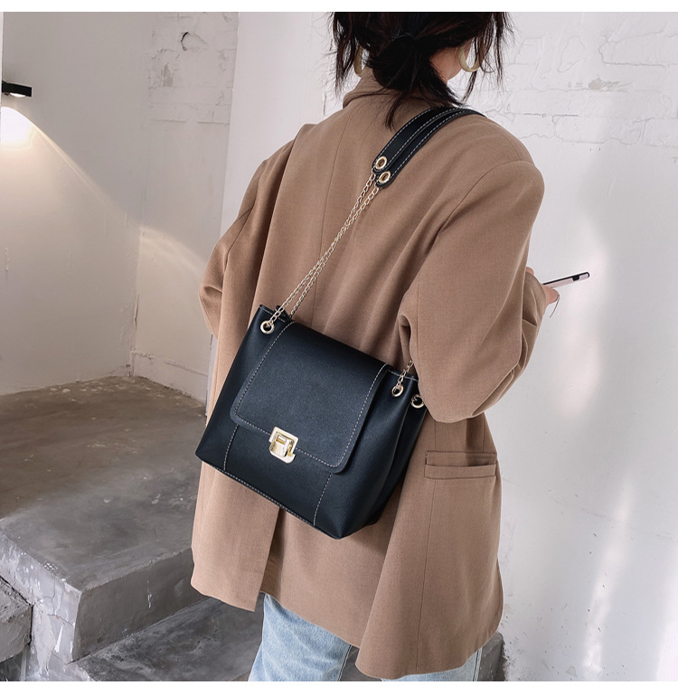 New Wave Fashion Texture Shoulder Bag display picture 12