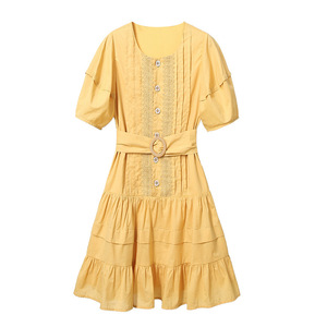 韩国东大门女装2020夏季新款淡黄色荷叶边a字大摆拼接显瘦连衣裙