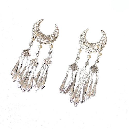 Ancient costume hair accessories, phoenix silver hair clips, film studio Hanfu hairpins, flowing hair ornaments with tassels for women, antique-style hair decorations.