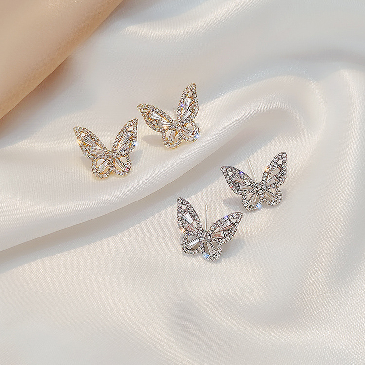 S925 Sterling Silver Needle Retro  Style Butterfly Earrings Rhinestone Glittering Small Earrings New Temperament Super Fairy Earrings Wholesale Nihaojewelry display picture 4